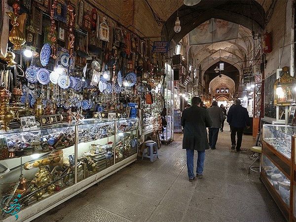 عمده محصولات بازار نقش جهان اصفهان
